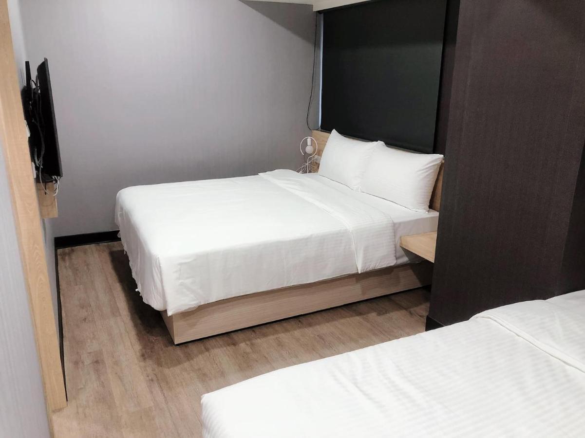 Cy Hotel Taipei Exterior photo
