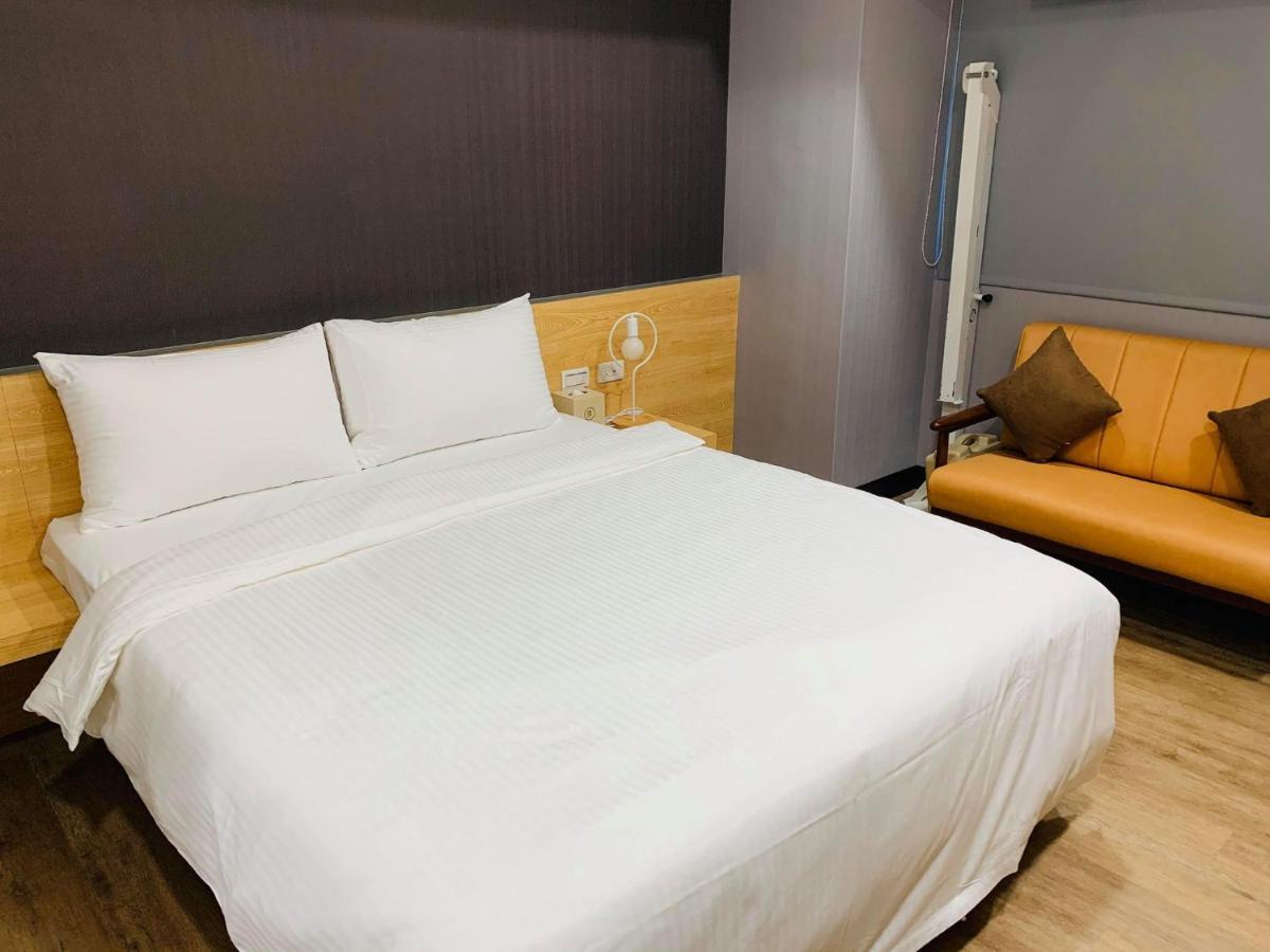 Cy Hotel Taipei Exterior photo