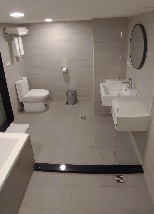 Cy Hotel Taipei Exterior photo
